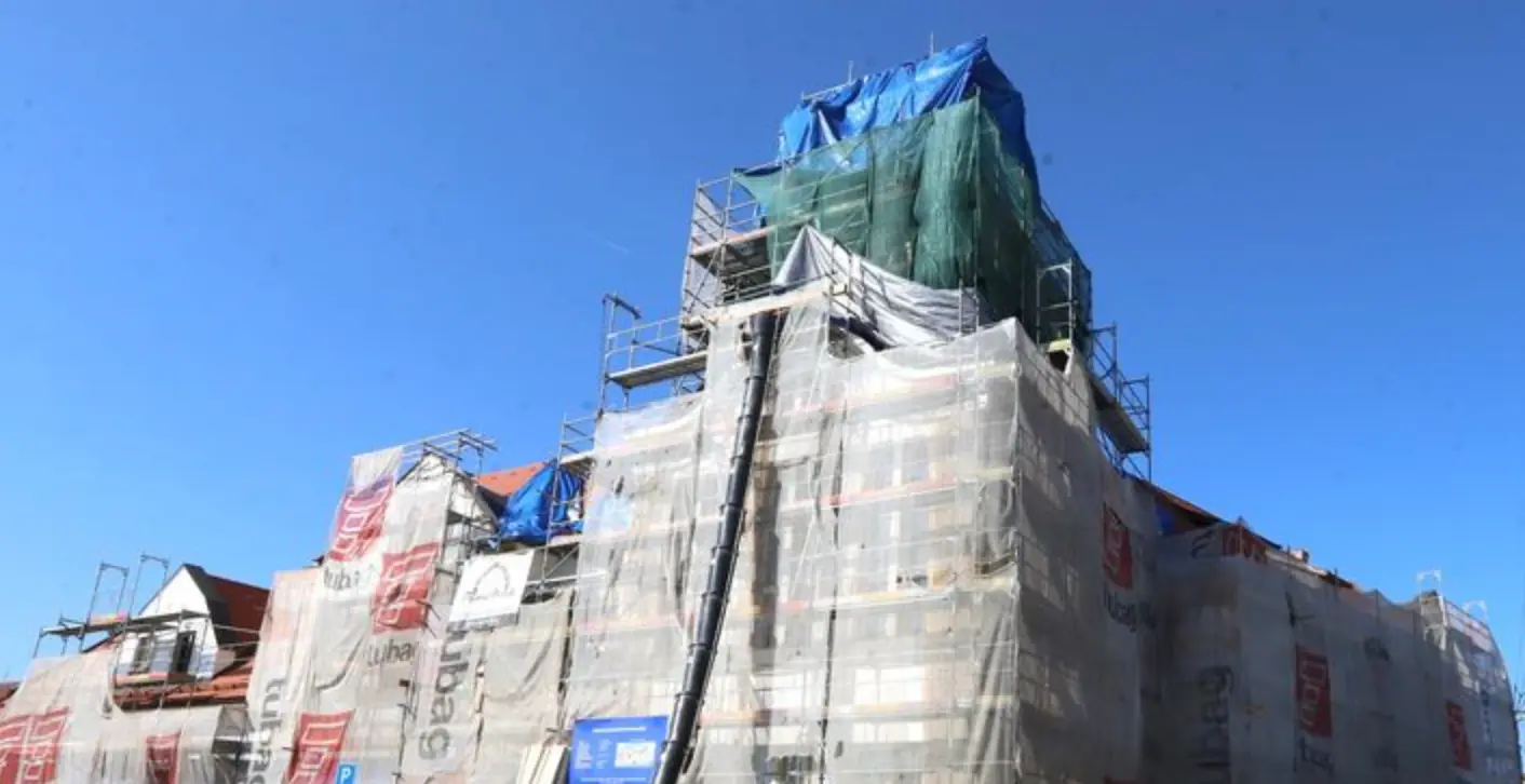 Оновлення історичної ратуші у Філяково