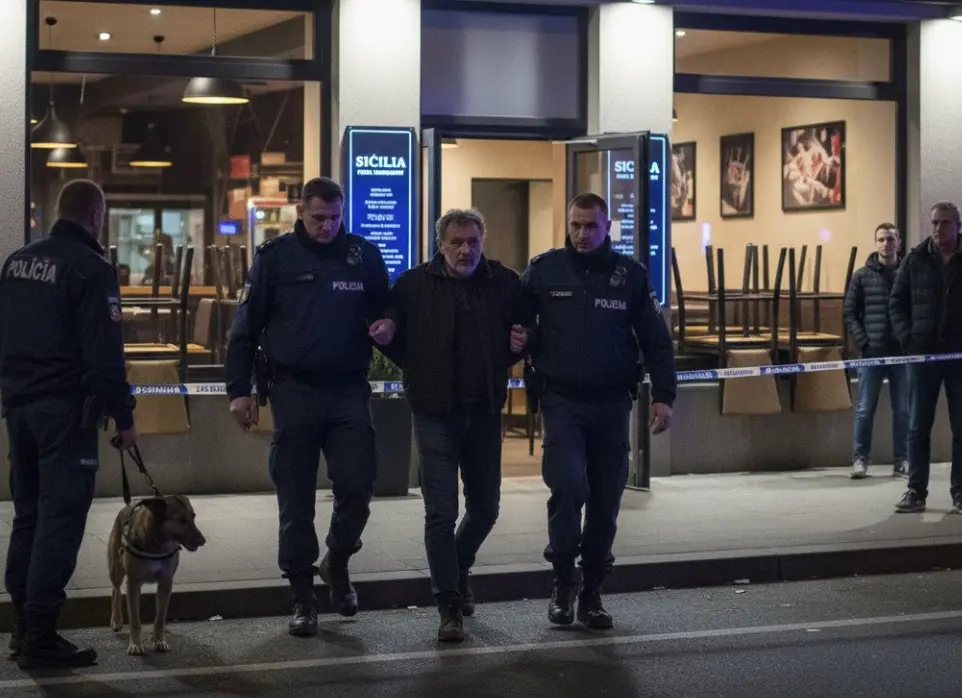 Замовили піцу, а розплачуватися не було чим: у Братиславі чоловік “вирішив” проблему, зателефонувавши про бомбу