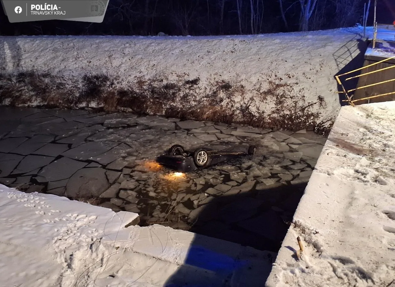 Смертельна аварія на заході Словаччини: автівка опинилася під водою